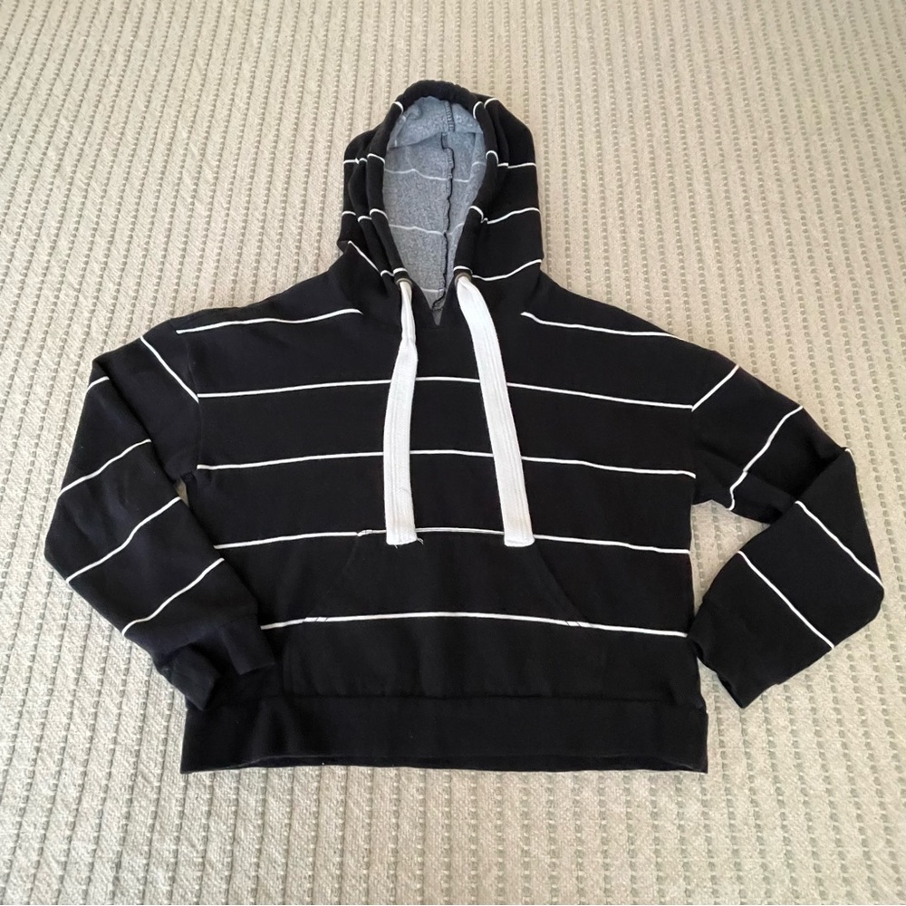 Free Press - Long Sleeve Crop Top - Sweat Shirt - Hoodie - Size: XS